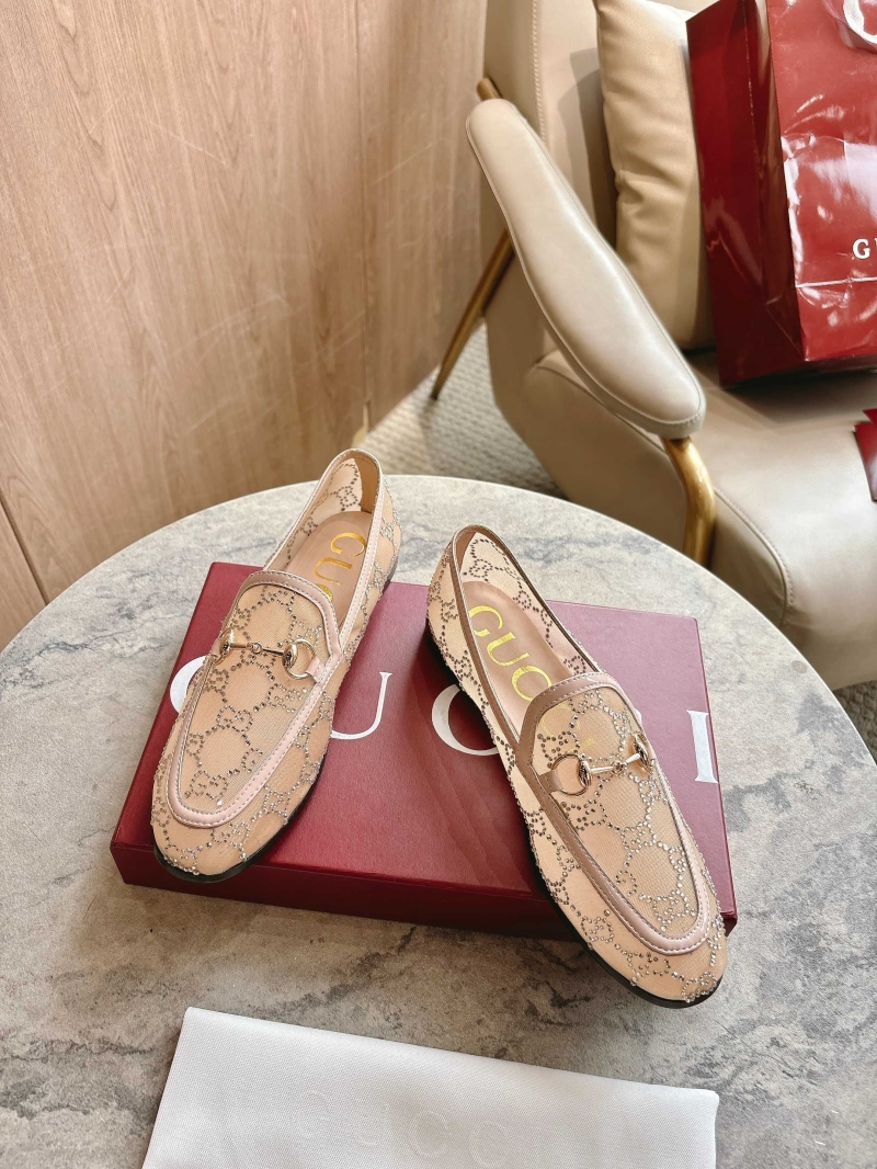 Gvc*1 flat shoes
